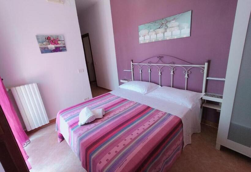 هتل Agriturismo Raggio Di Sole Nonna Giovina