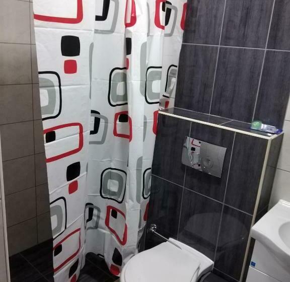 تختخواب و صبحانه Vila Centar Mb