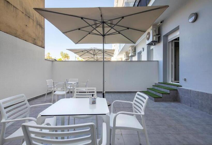 Bulezen Urban Hostel