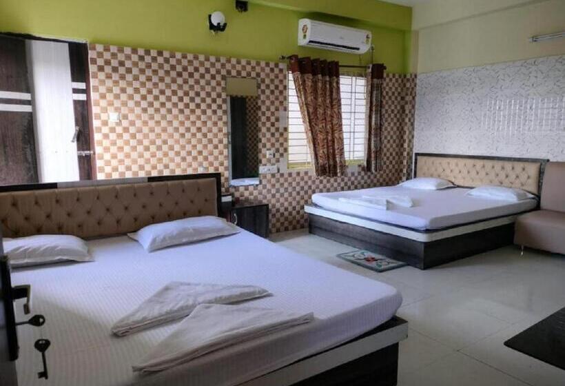 فندق Hindusthan Inn On Beach