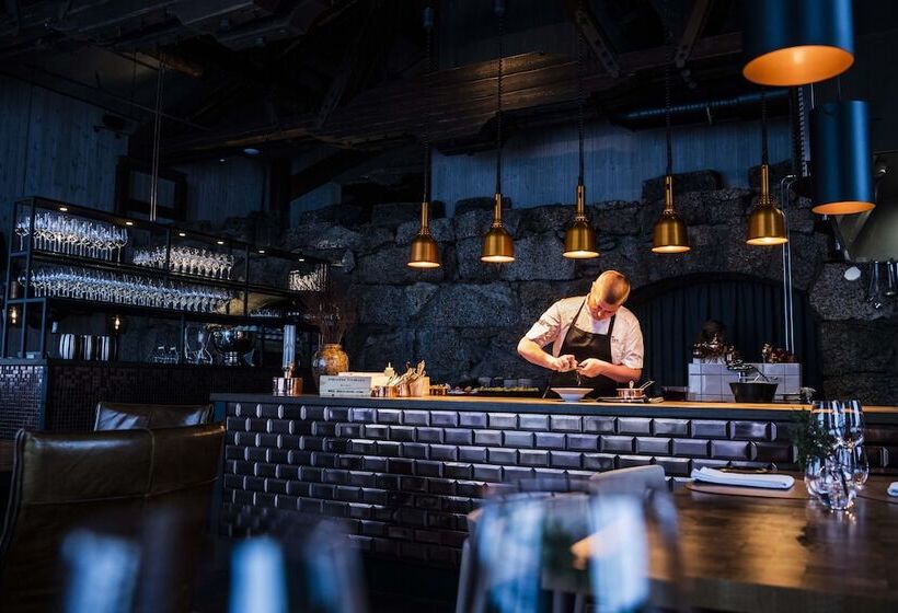 בית מלון כפרי Niehku Mountain Villa