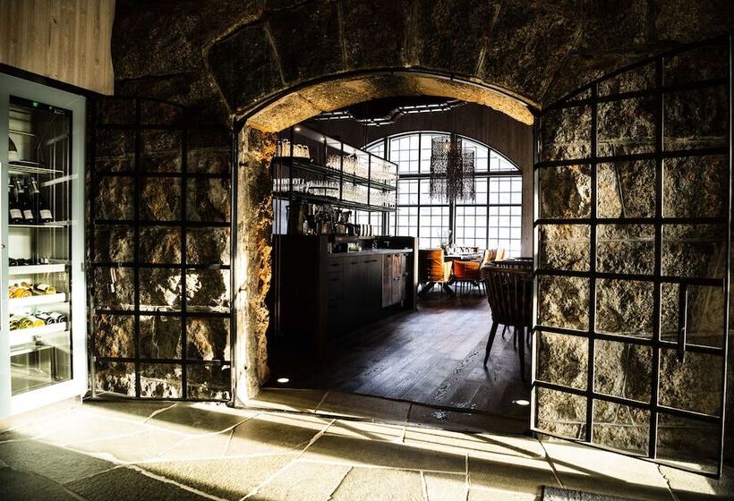 בית מלון כפרי Niehku Mountain Villa