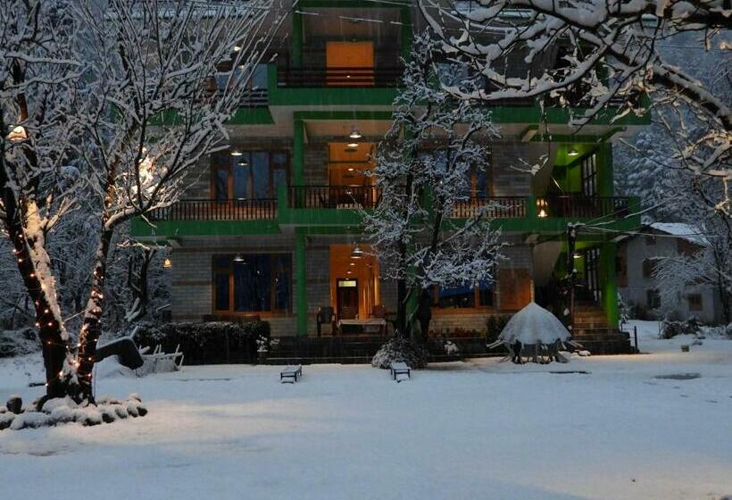 호텔 The Royal Orchard Kasol