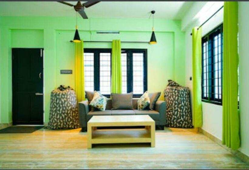 هتل The Solo Retreat