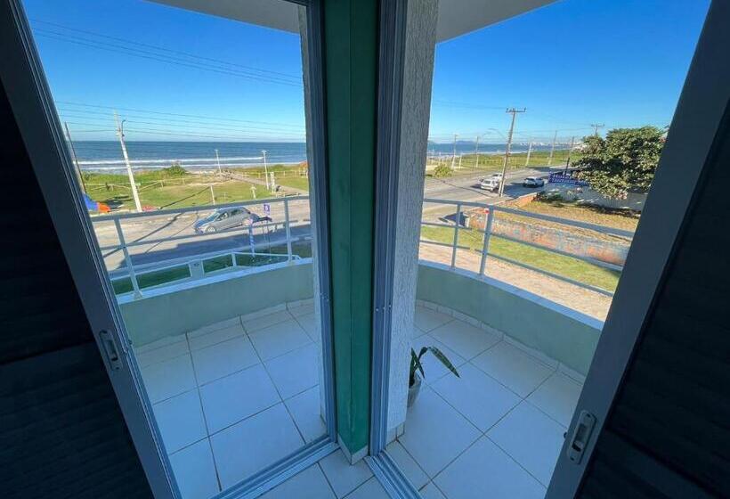 ホテル Vila águamar