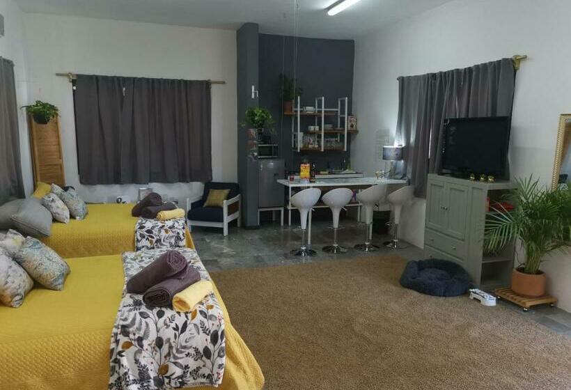 ペンション Michelle S Place