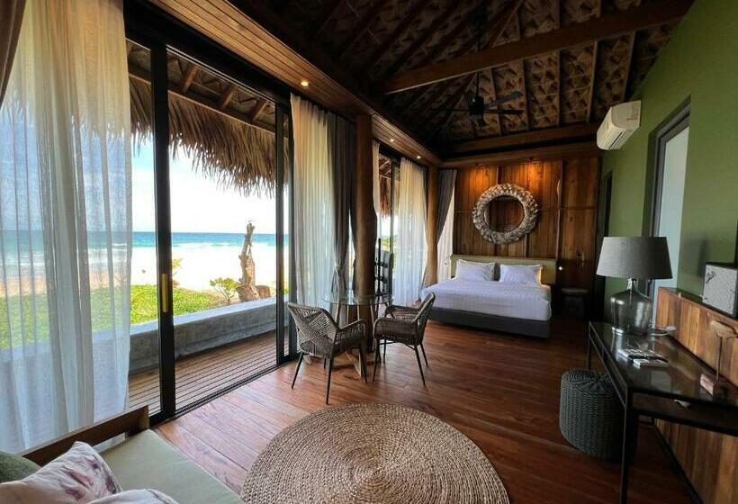 リゾートホテル Sealord Naithon Beachfront Villa
