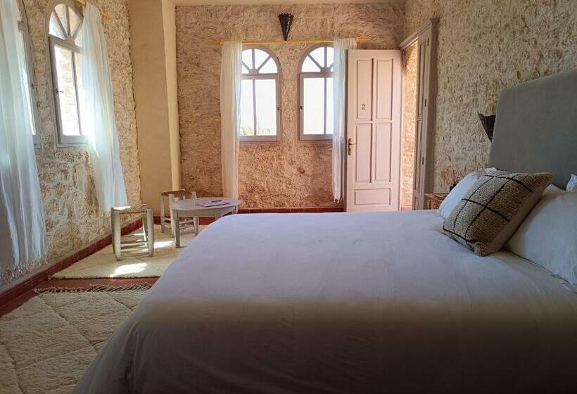 تختخواب و صبحانه Villa Maya