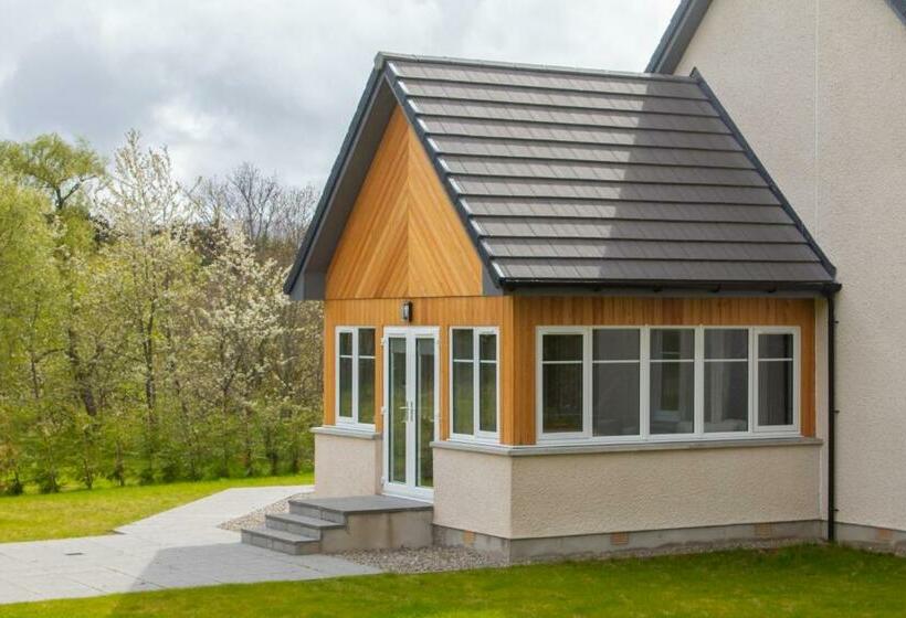 Braeside Family Home In Nethy Bridge