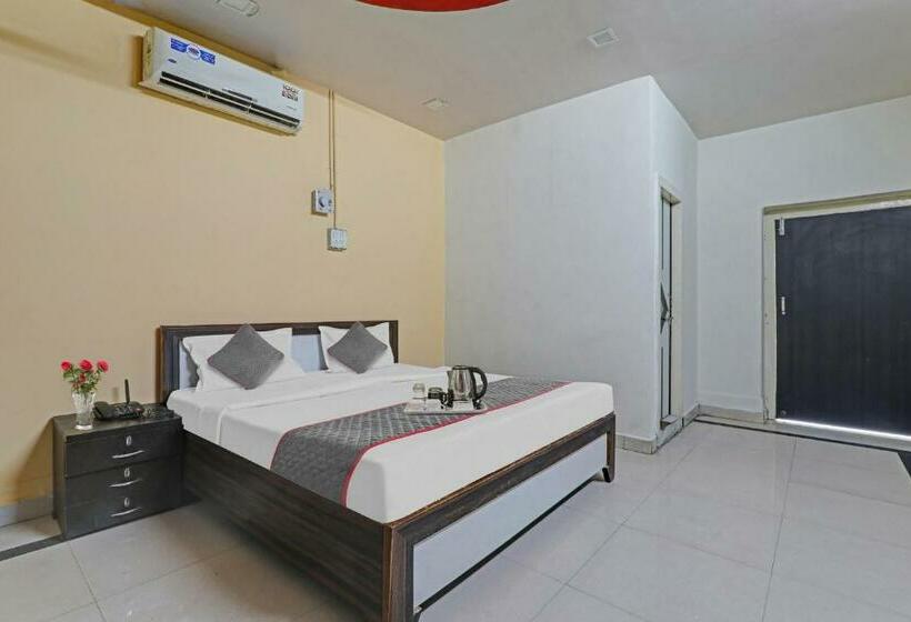هتل Collection O 89039 Sanskar Palace