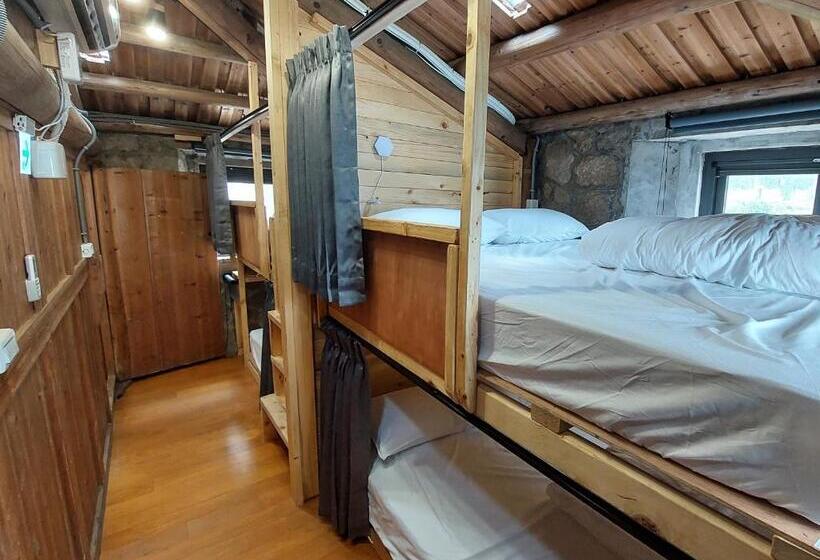 هتل کپسول 芹聚輕旅 Qinju Light Hostel