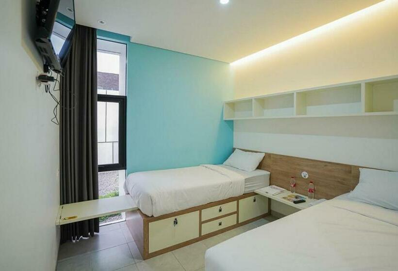 ホテル Ofo Kost Premium Kampung Inggris Pare Syariah Mitra Reddoorz