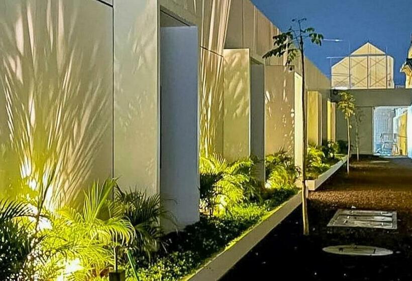 ホテル Ofo Kost Premium Kampung Inggris Pare Syariah Mitra Reddoorz