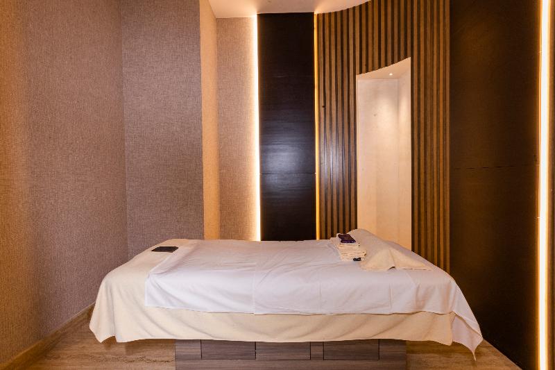 בית מלון כפרי Hilton Samarkand Regency