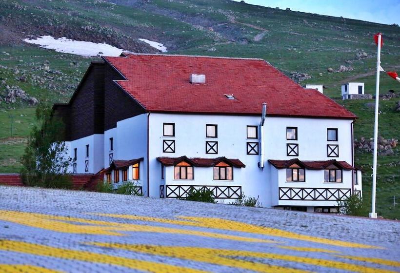 Karbeyaz Hotel & Resort