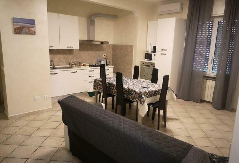 Pension (Hôtel basse catégorie) Roma Marine House