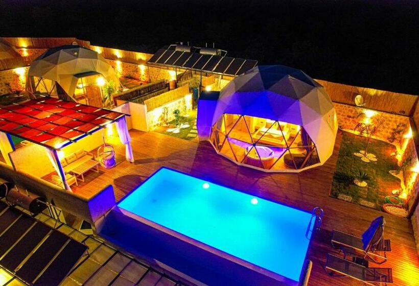Отель Kalkan Dome Suites & Deluxe Glamping Holiday In Kalkan