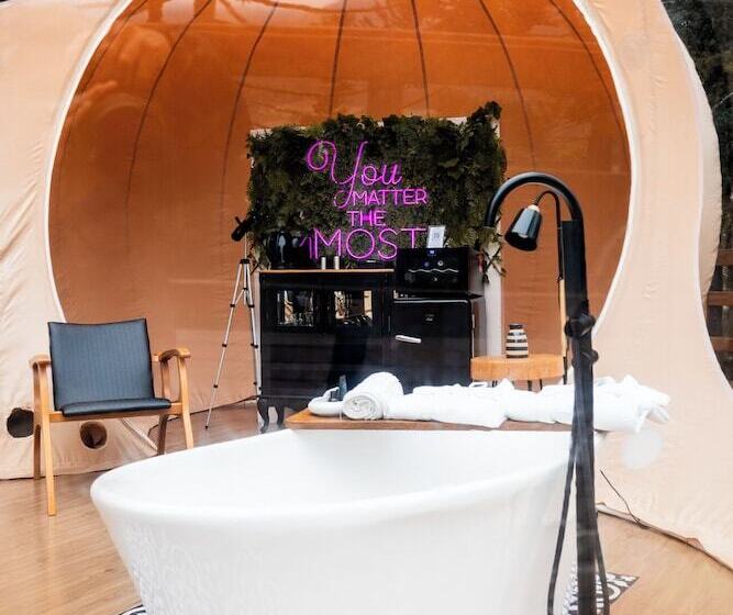هتل Zion Bubble Glamping