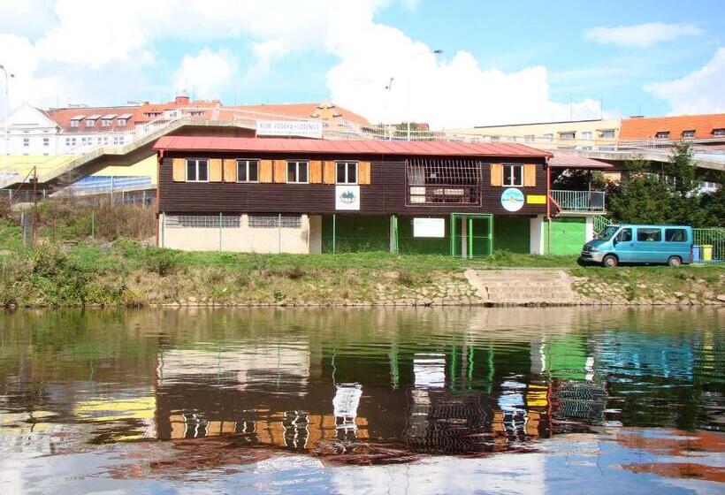 旅馆 Klub Vodáků Karlovy Vary