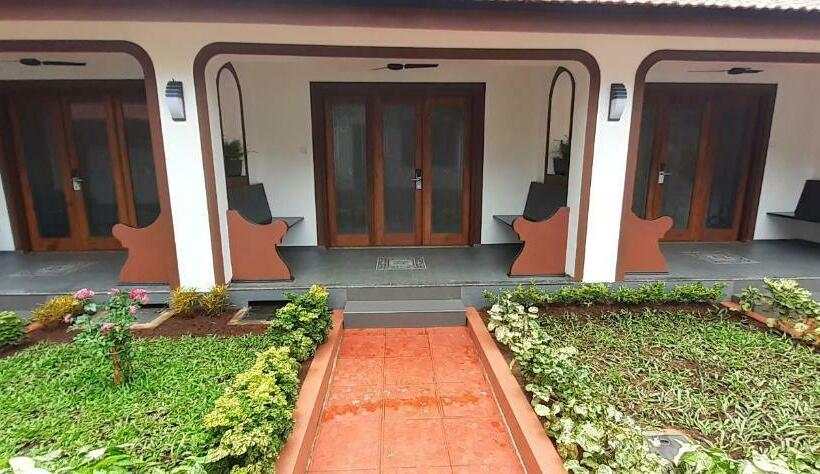 Bed and Breakfast Delight Hostel Goa Candolim