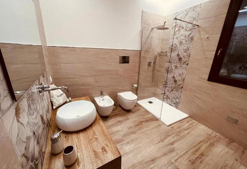 تختخواب و صبحانه Suite Sweet Dreams Dan Champs