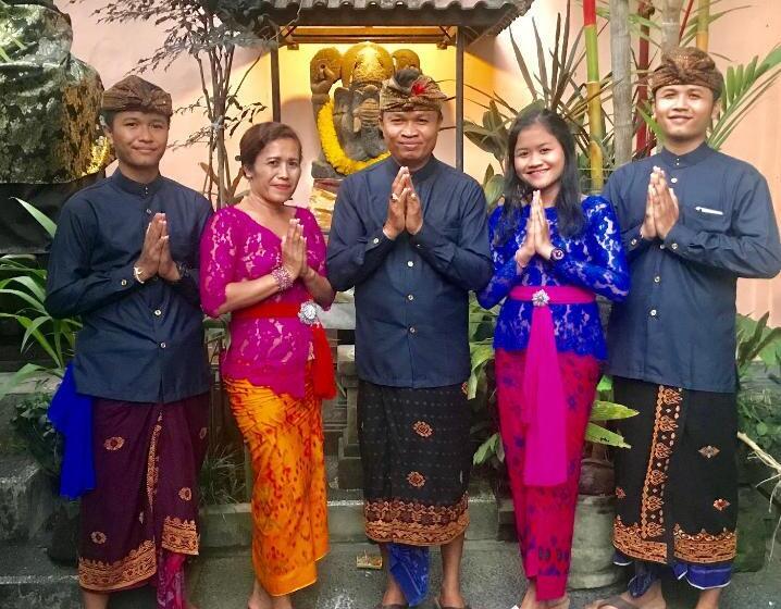 펜션 Arsa Wayan Guest House
