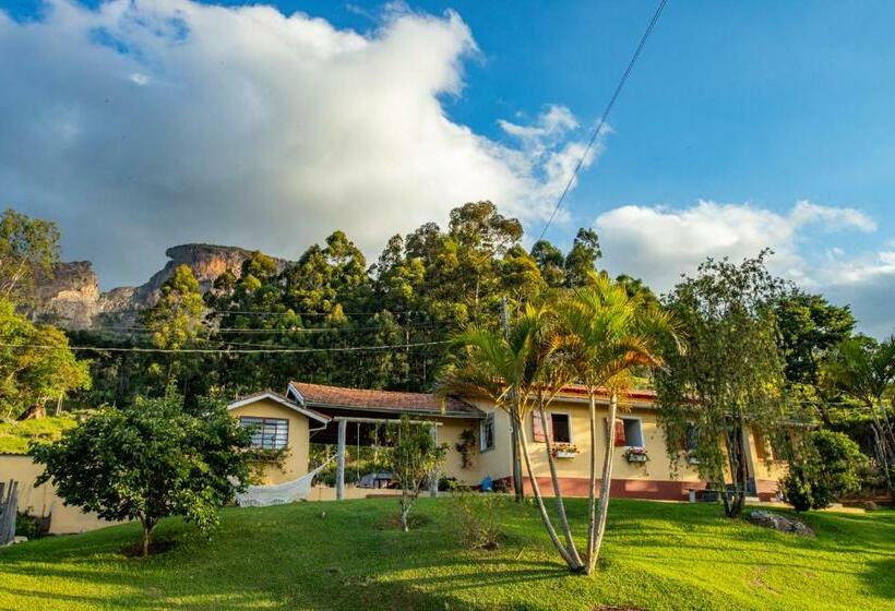 Пансион Sítio Pedra Do Baú