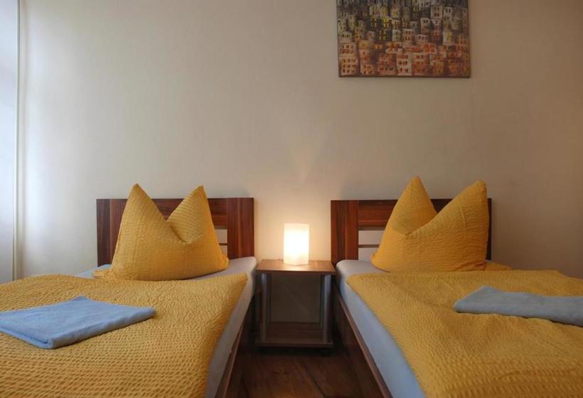 تختخواب و صبحانه Altstadtpensionpotsdam