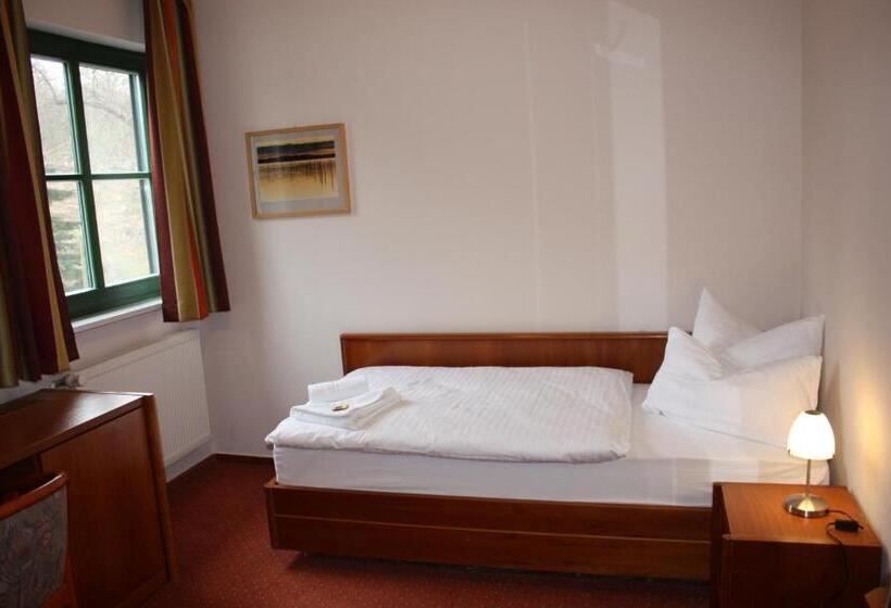 Bed and Breakfast & Restaurant Lenzer Krug