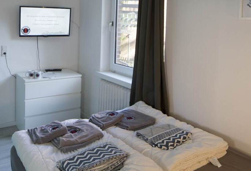Flensbed Hotel & Hostel