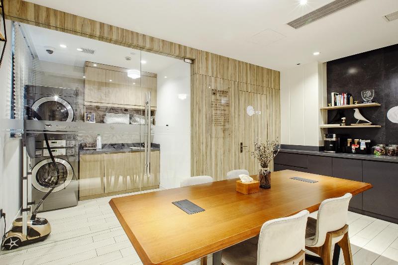 בית מלון כפרי Hanting Premium  Shanghai Henglong Plaza