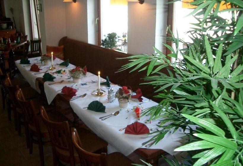 Пансион Gasthof Strausberg Nord