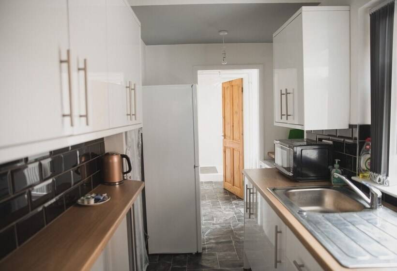 Leicester City House