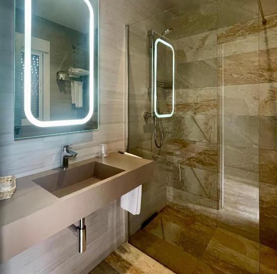 پانسیون Hostal Noli