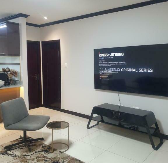 2bedroom Luxury Hotel Apartment Fourways