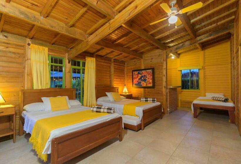 هتل Cabitat Cabañas