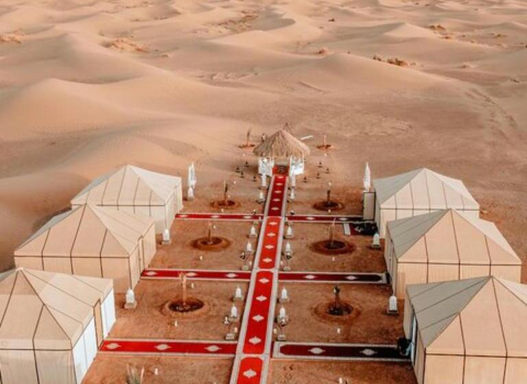 تختخواب و صبحانه Best Desert Luxury Camp