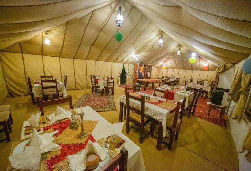 تختخواب و صبحانه Best Desert Luxury Camp