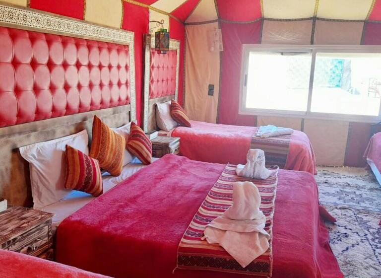 تختخواب و صبحانه Best Desert Luxury Camp