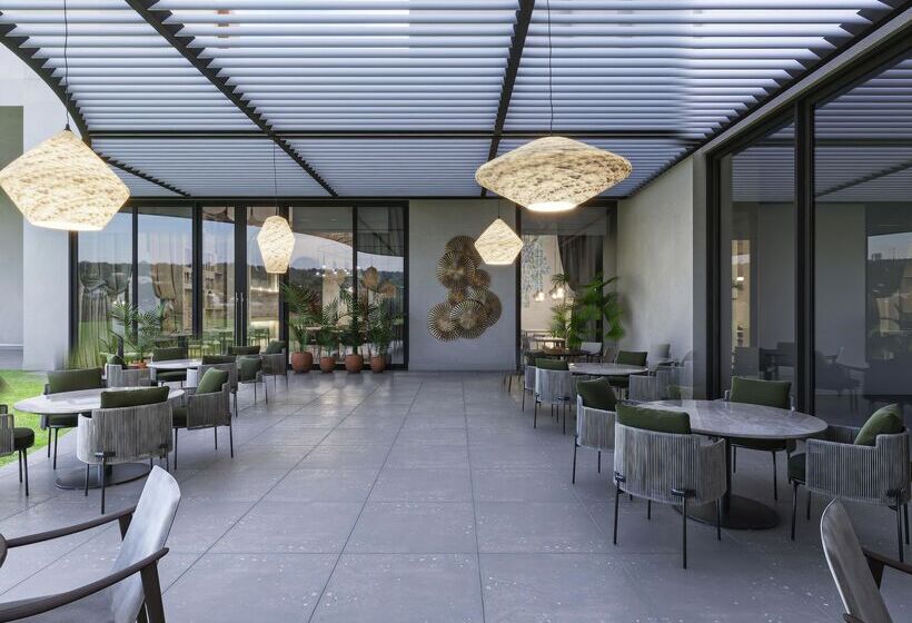 בית מלון כפרי Soho Beach Club  All Inclusive