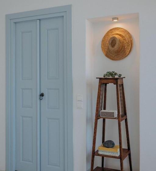 هتل Spitia Santorini Villa Collection