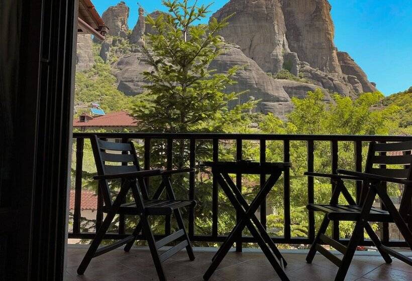 پانسیون Elena Guesthouse