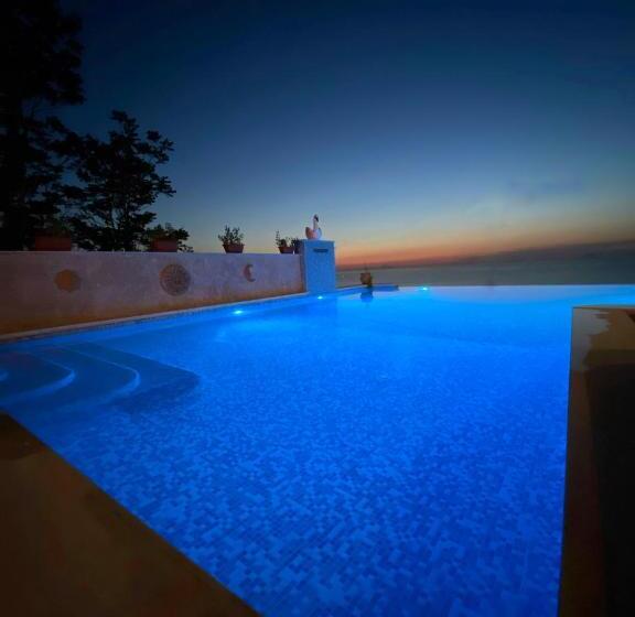민박 Resort Località Santa Barbara
