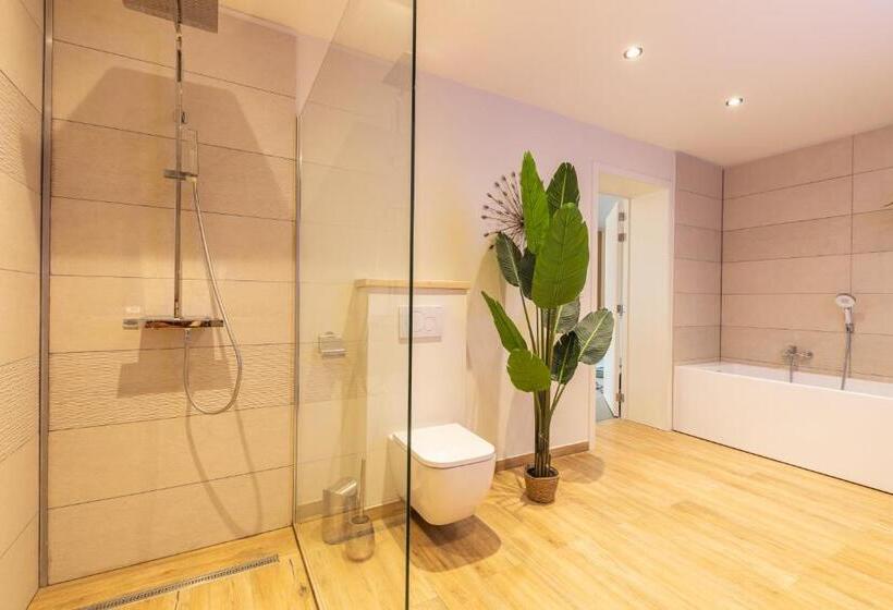 هتل La Grenouille   Suite De Luxe & Welness Privatif