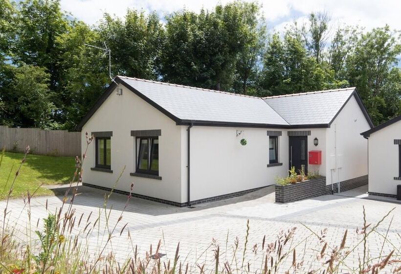 Parsonage Cottage Peaceful, Dog Friendly Cottage