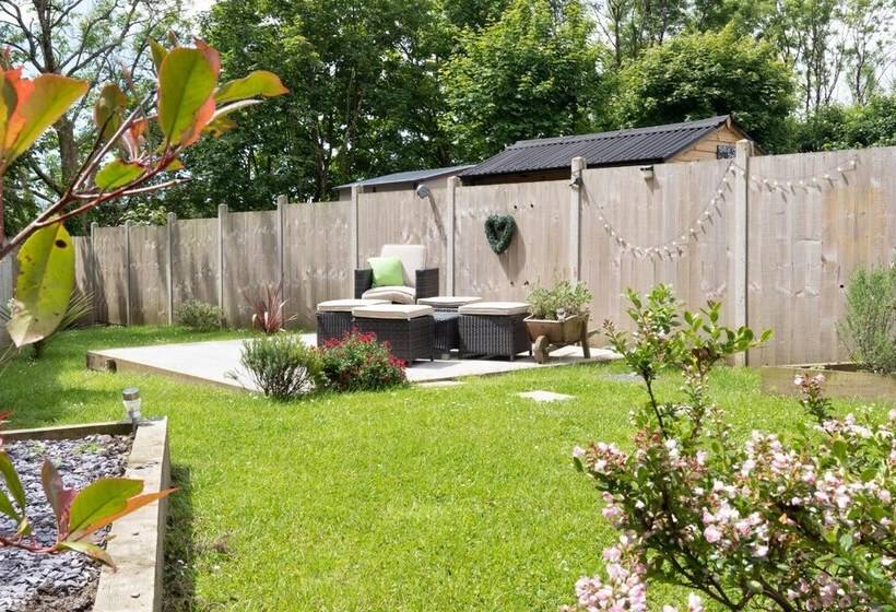 Parsonage Cottage Peaceful, Dog Friendly Cottage