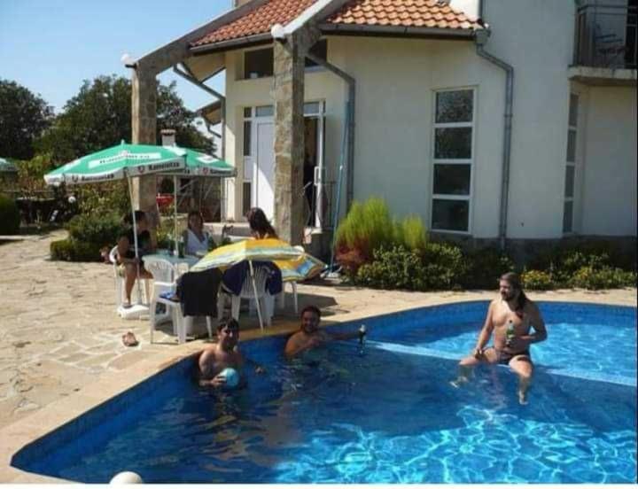 پانسیون Guest House Plamena
