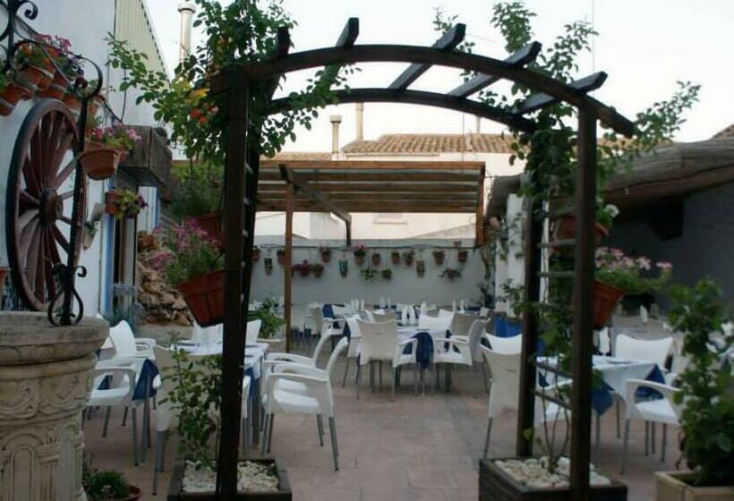 Пансион Hostal Los Amigos