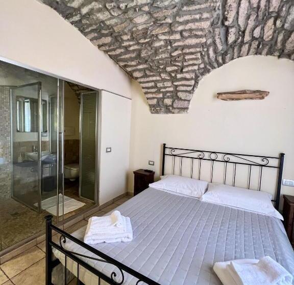 بنسيون La Vecchia Torre