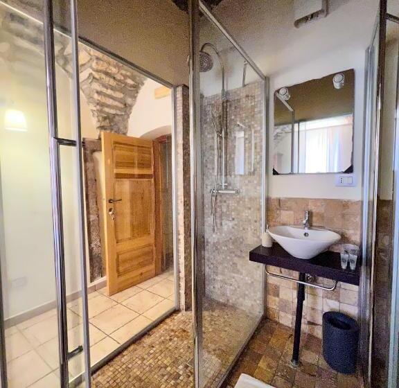 بنسيون La Vecchia Torre